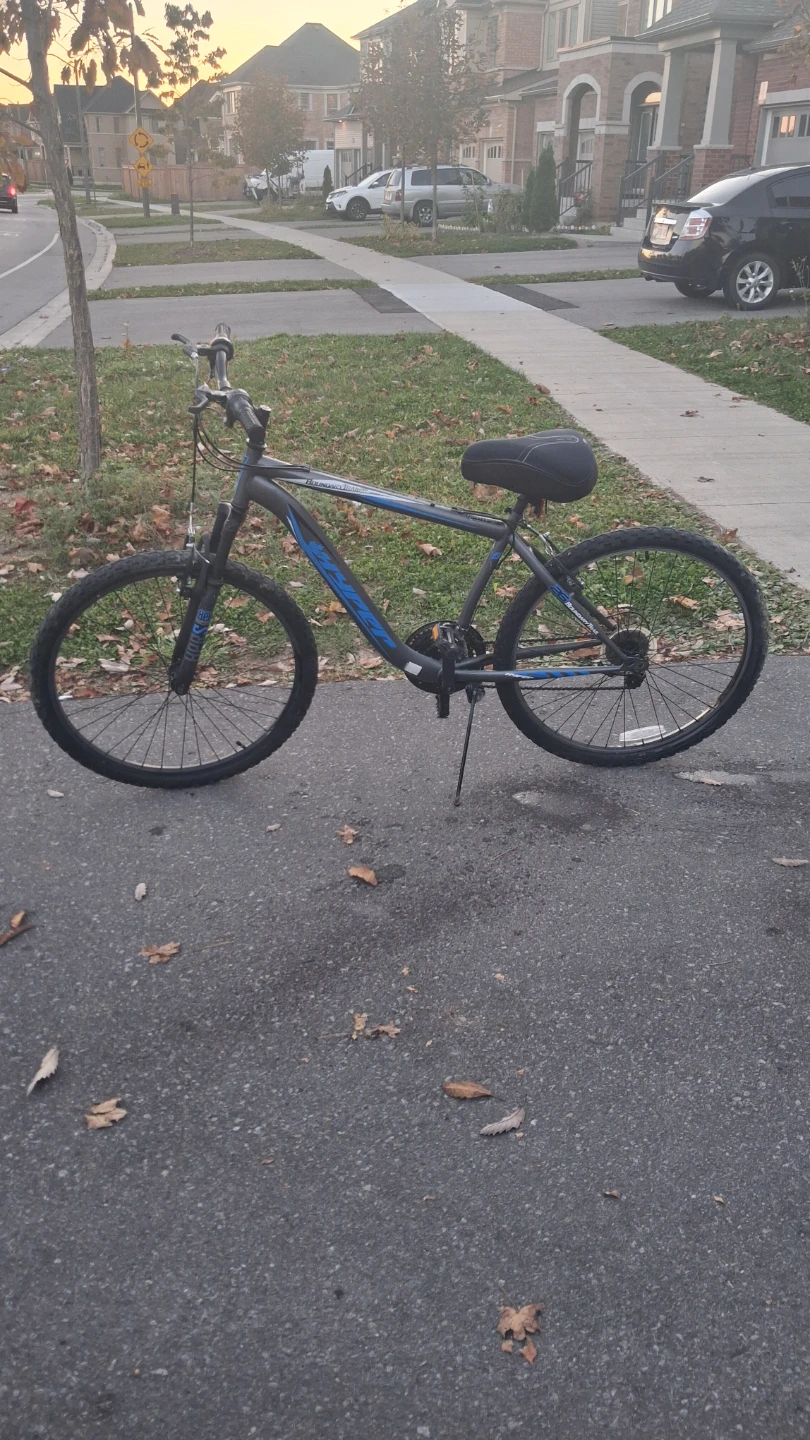 Hyper Boundary Trail Mountain Bike