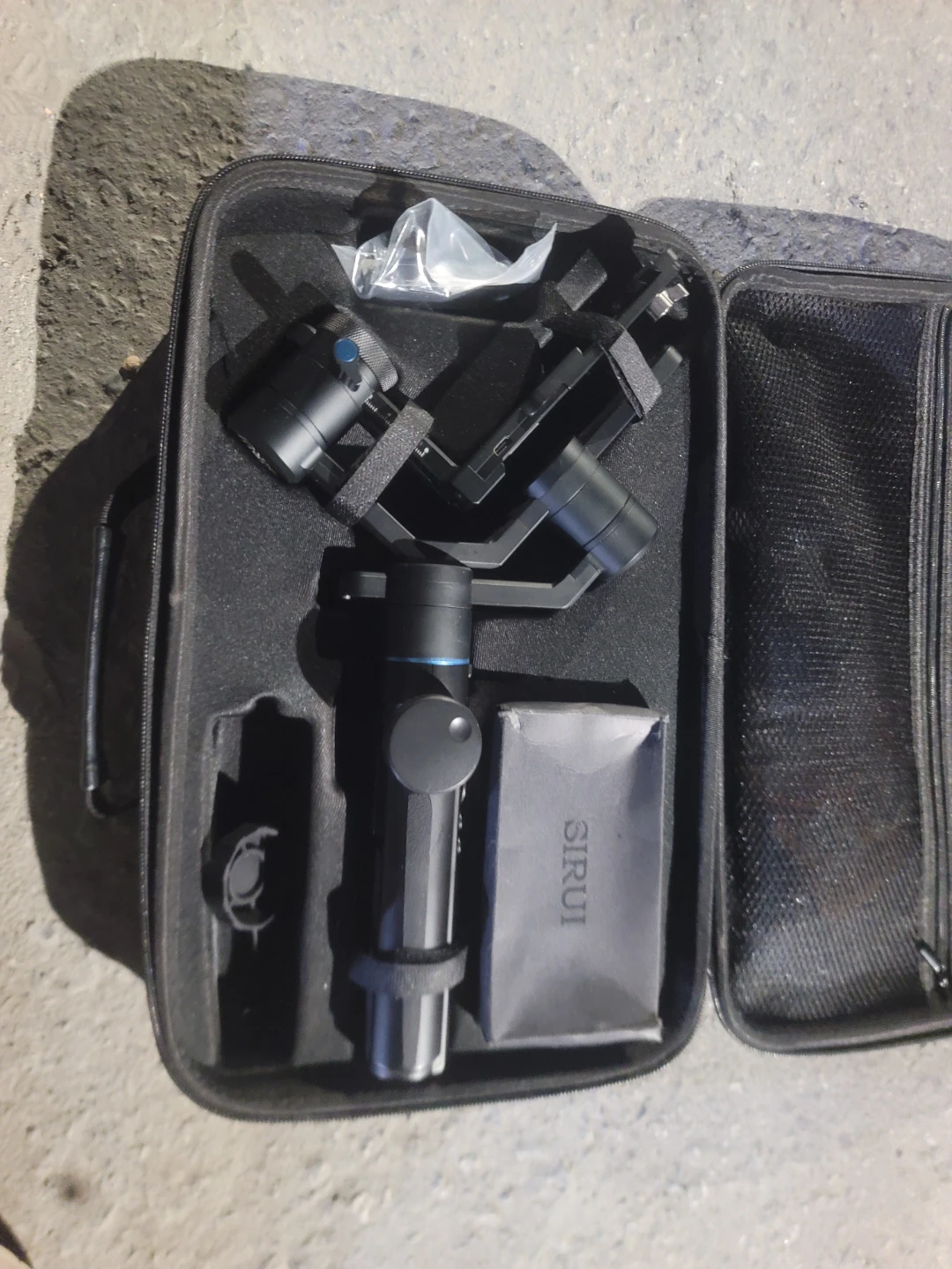 Sirui Smartphone Gimbal Stabilizer