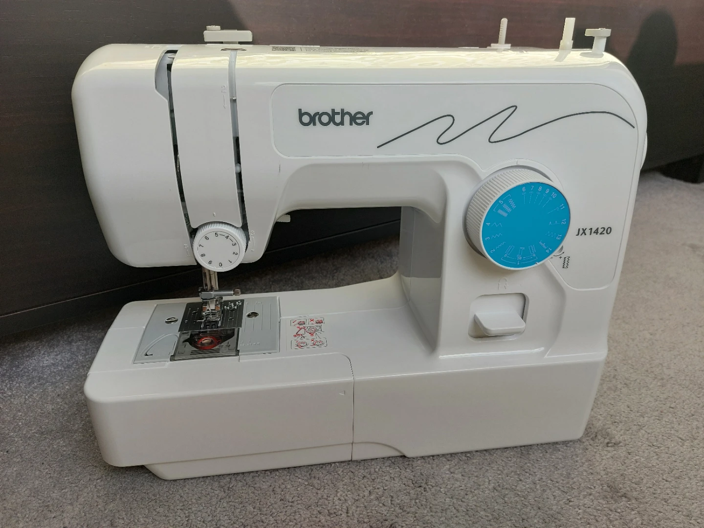 Brother JX1420 Sewing Machine - photo 4