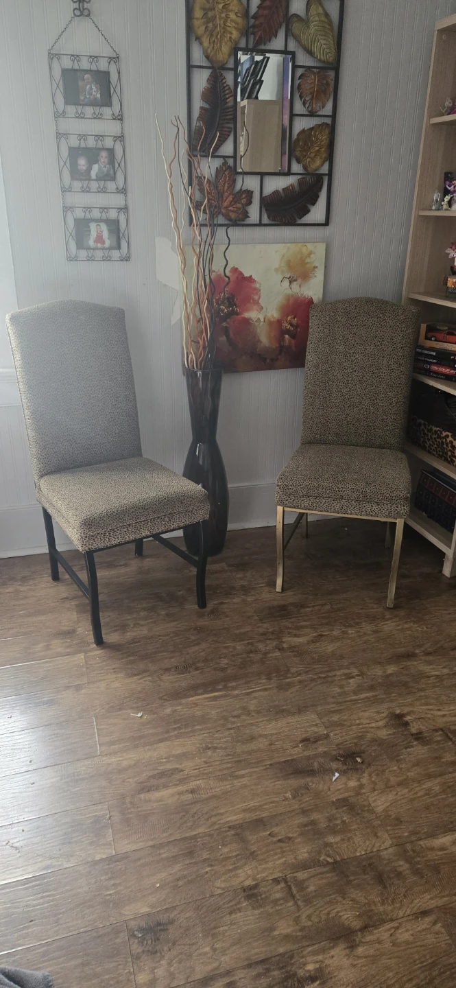 Accent Chairs
