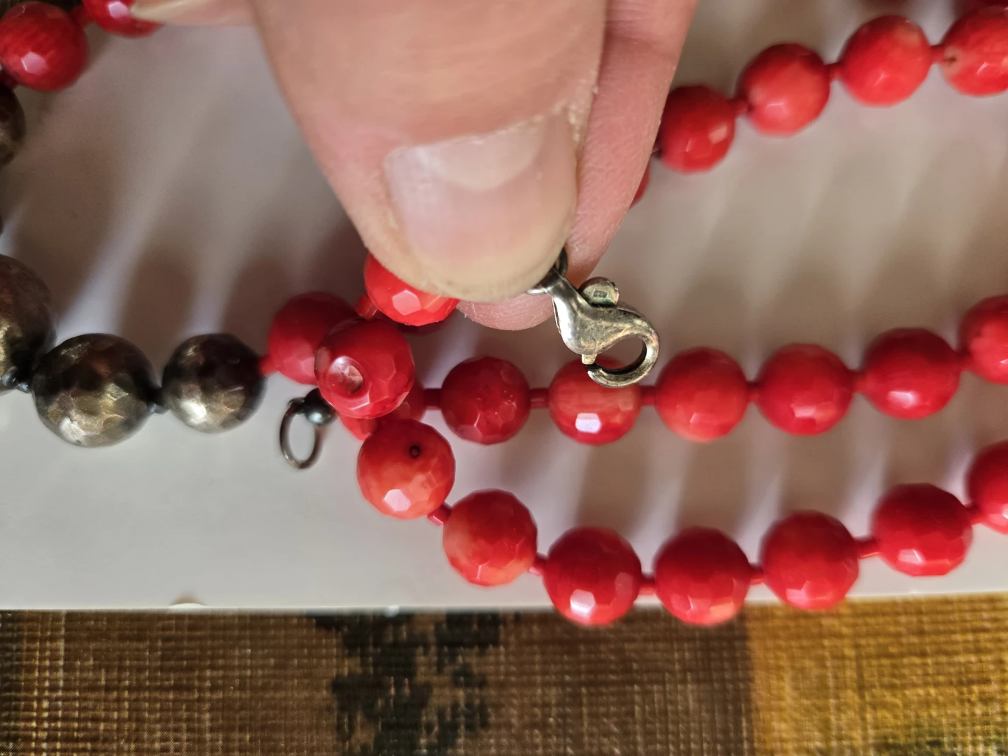 Faceted Coral and Hammered Sterling Silver Necklace 22" - photo 3