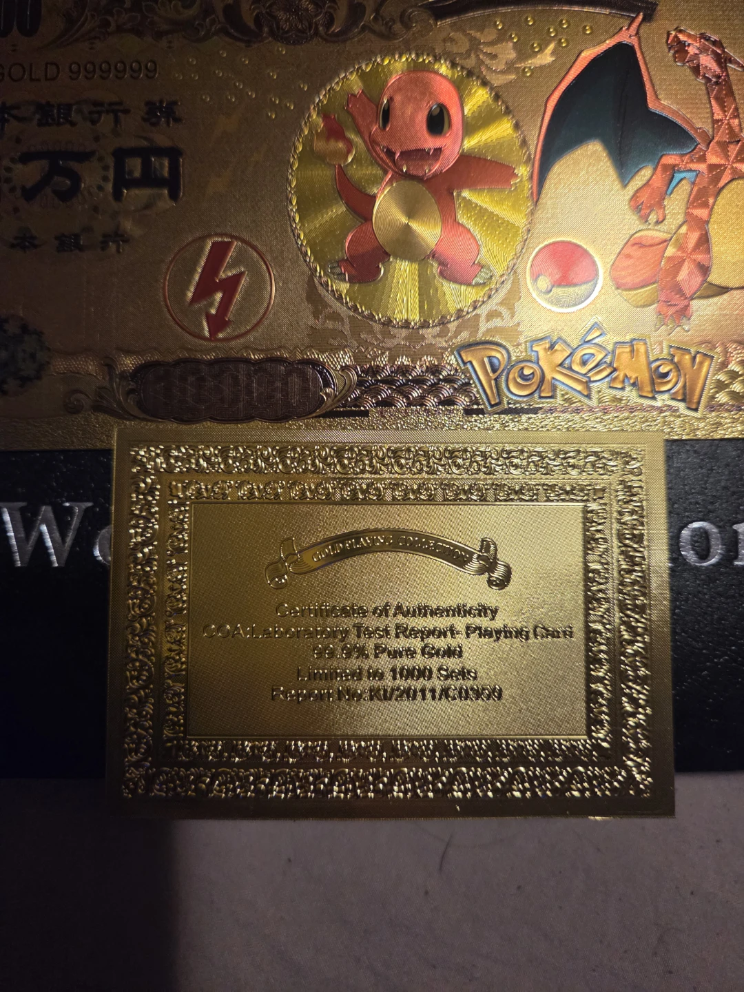 Charizard 10,000 Yen Gold Plated Pokémon Note - photo 3