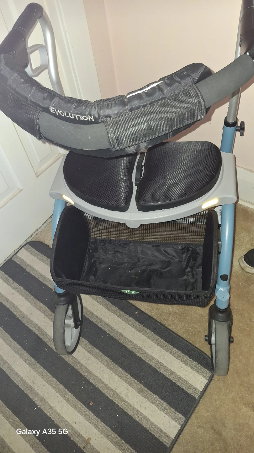 Evolution Folding Rollator Walker - photo 3