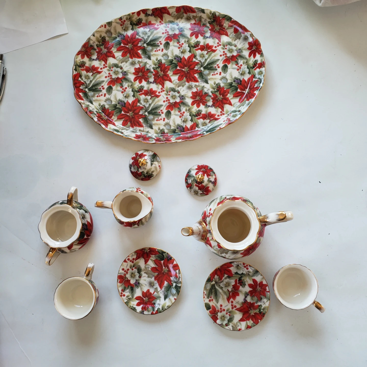 Poinsettia Tea Set with Serving Tray - photo 2