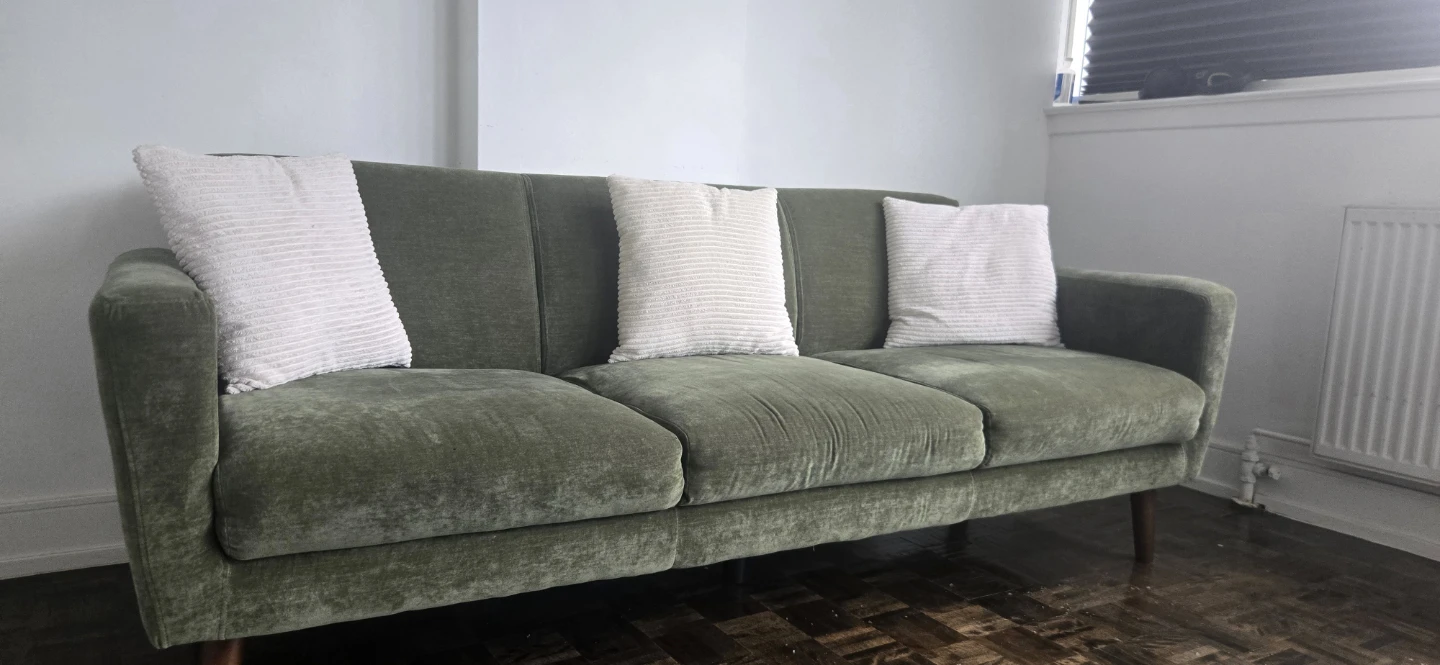 Green velvet 3-seater sofa - photo 3