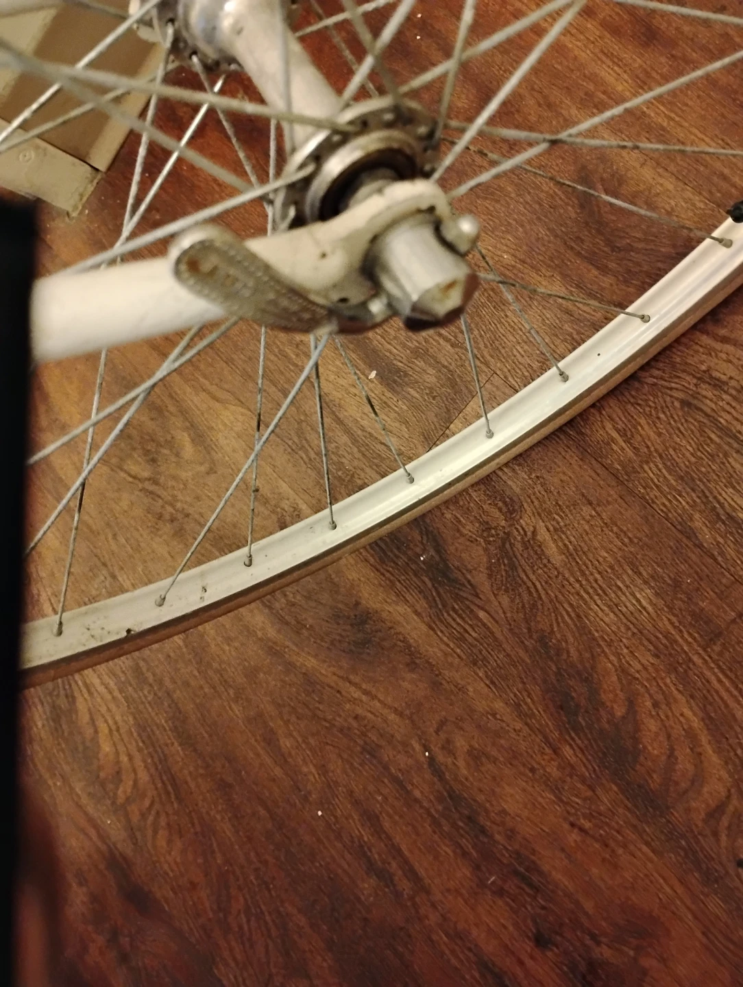 Nishiki Road Bike Size 22 - photo 3