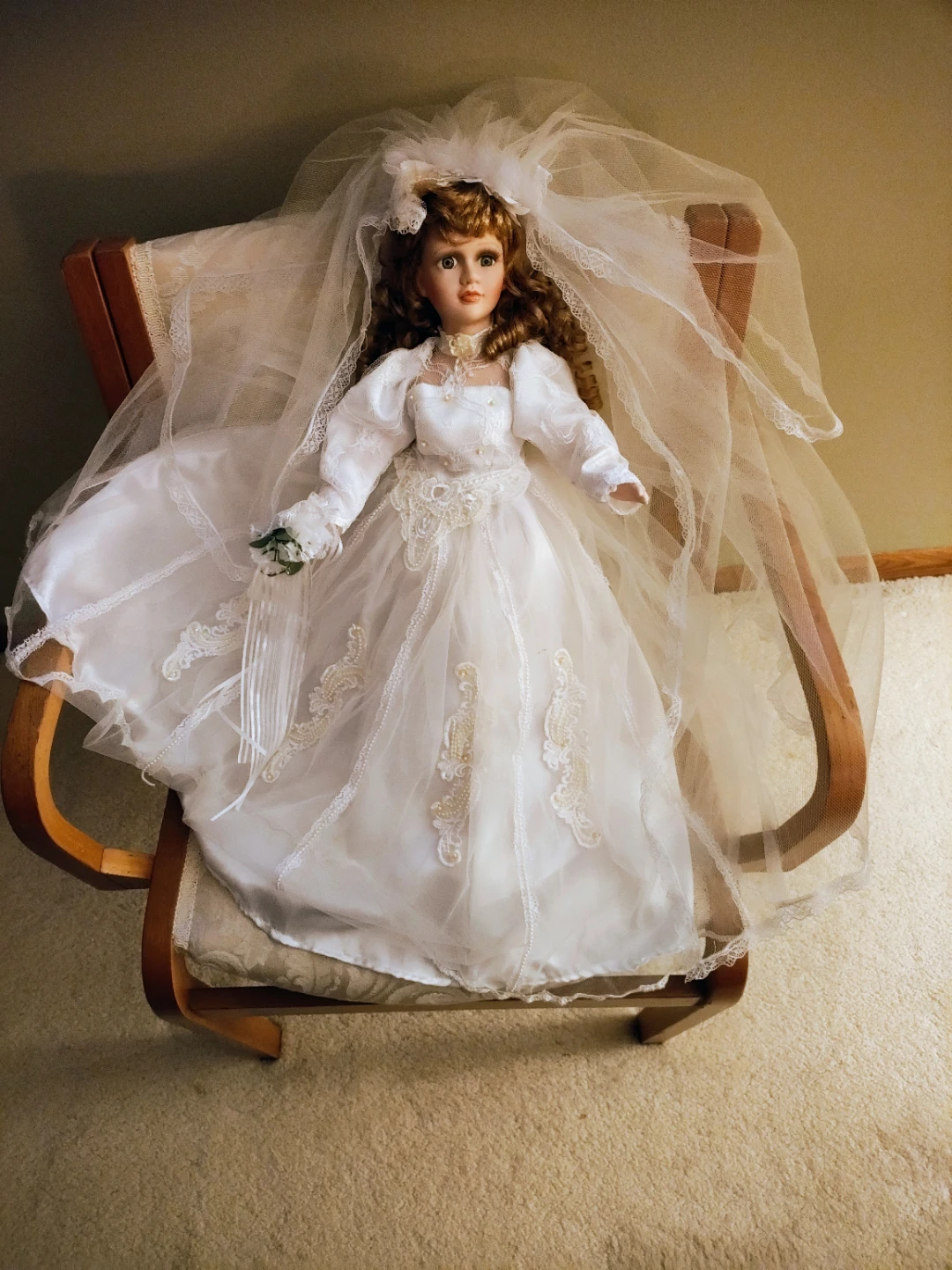 Porcelain Bride Doll - photo 4
