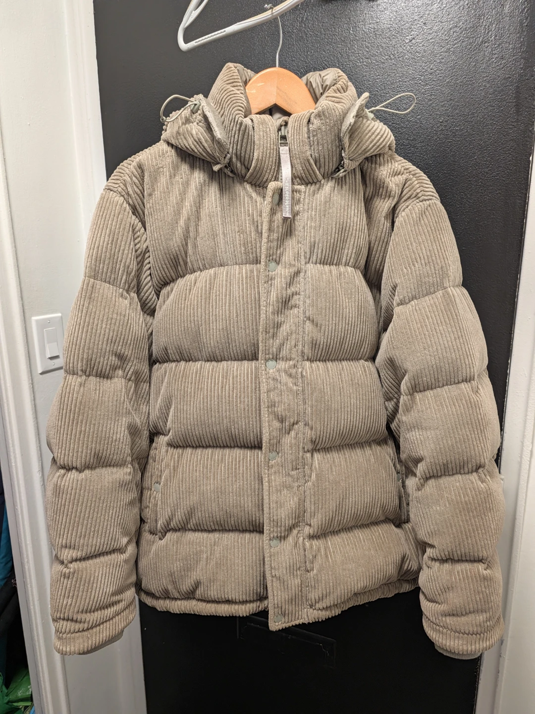 Aritzia The Super Puff Original Corduroy Jacket