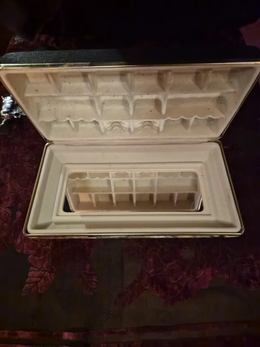 Vintage Floral Jewelry Case - photo 3