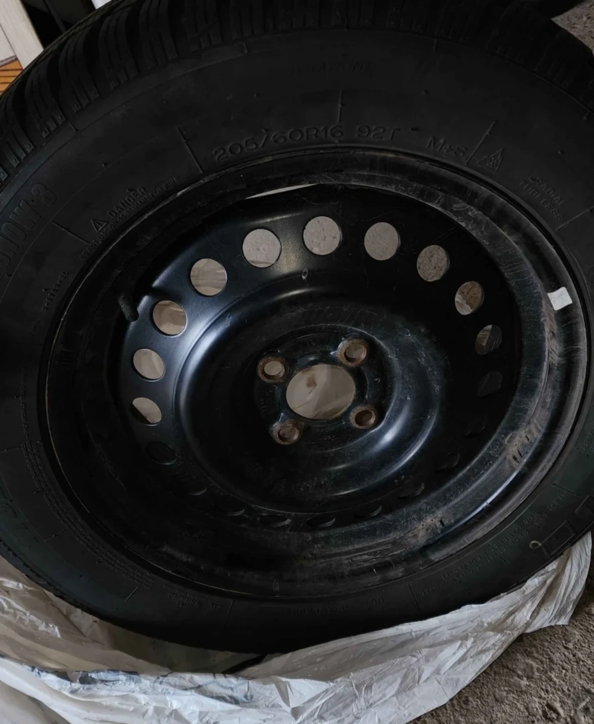 205/60R16 Winter Tires with Black Steel Rims - photo 4