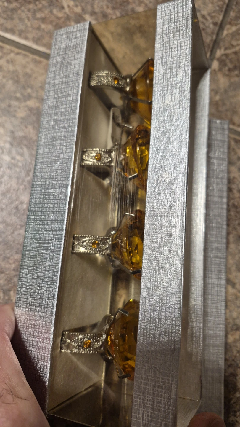Amber Rhinestone Napkin Rings - photo 3