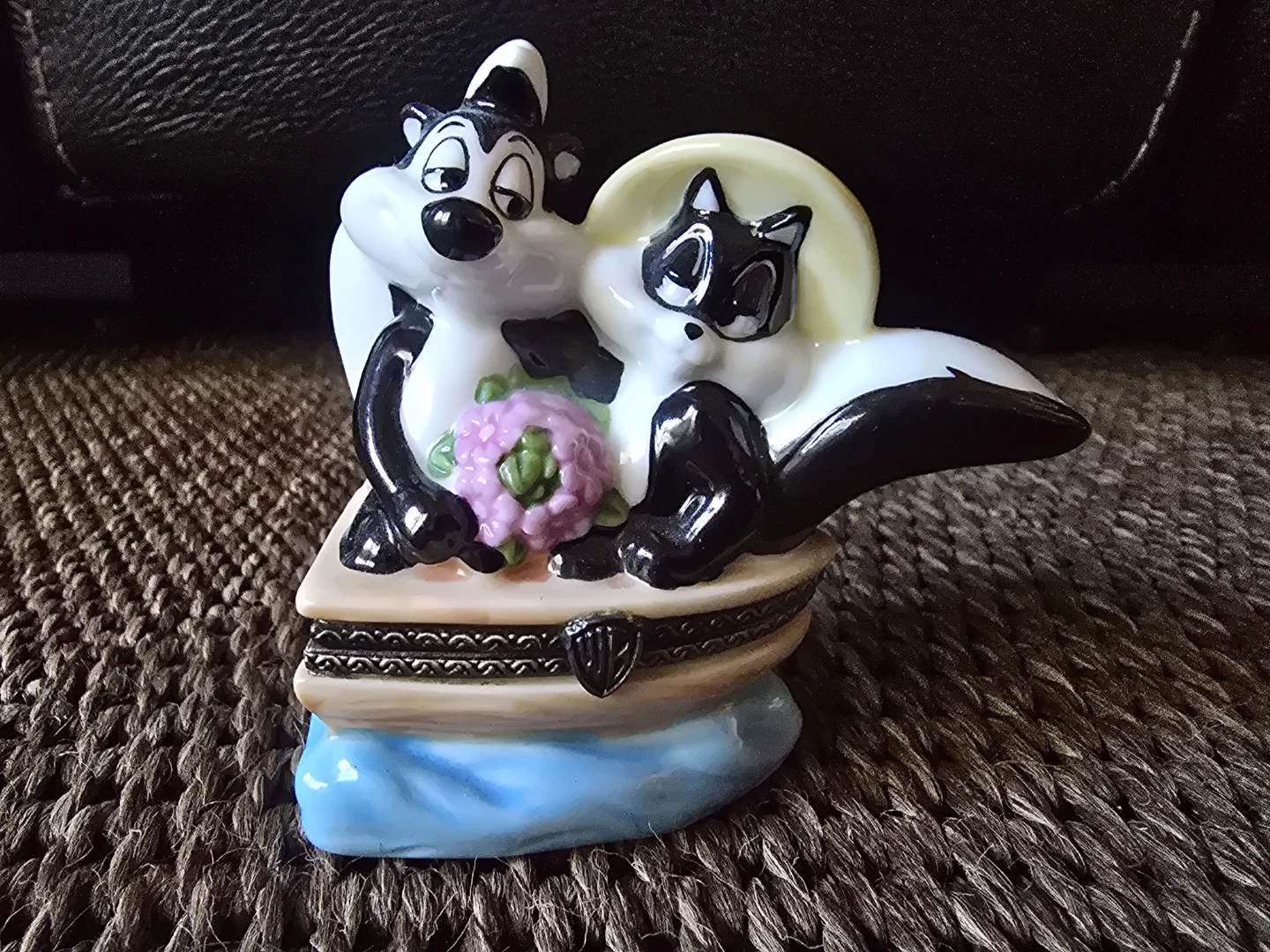 Warner Bros Pepee Le Pew Ceramic Trinket Box