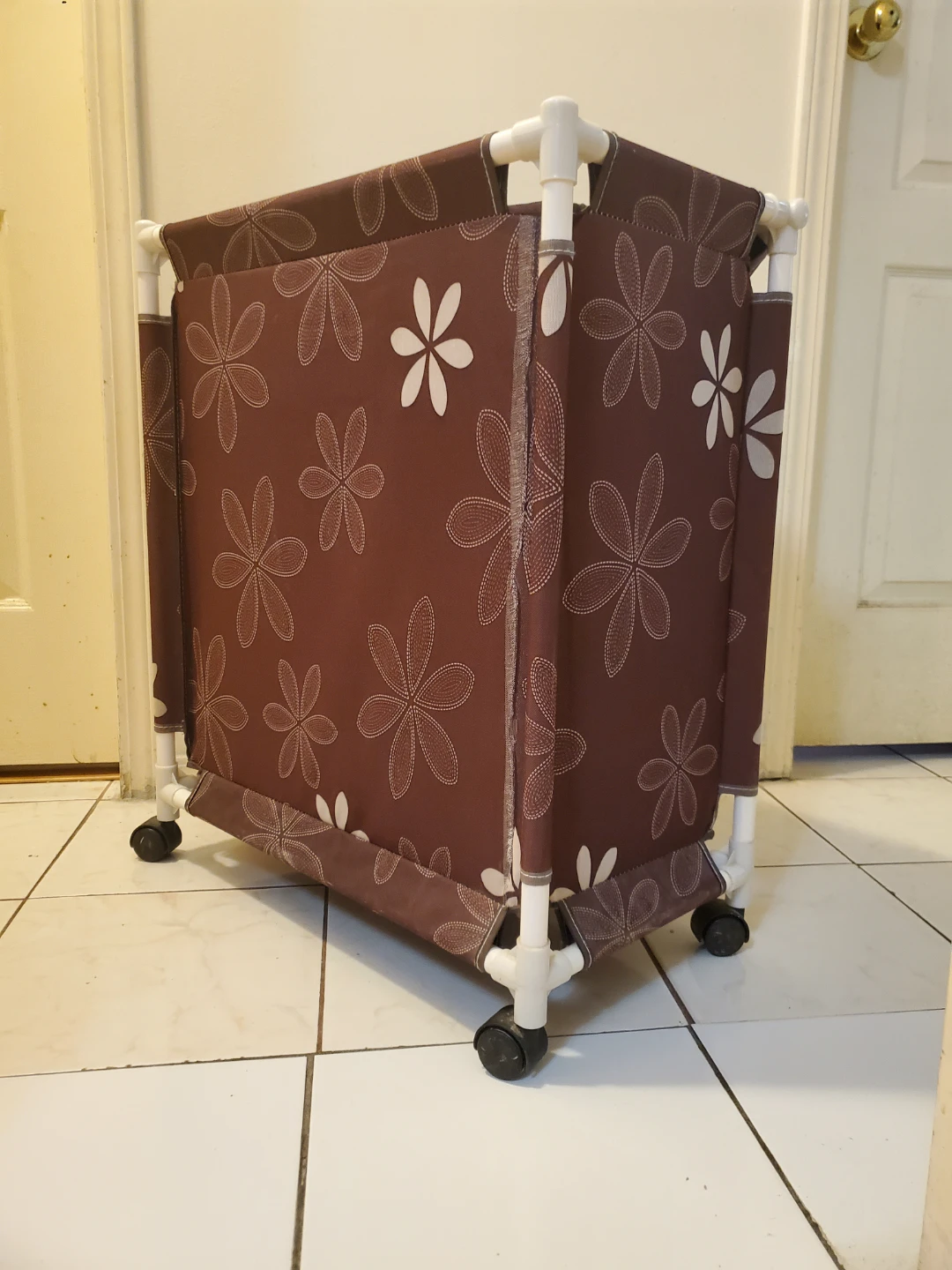Rolling Laundry Hamper with Floral Print - photo 2