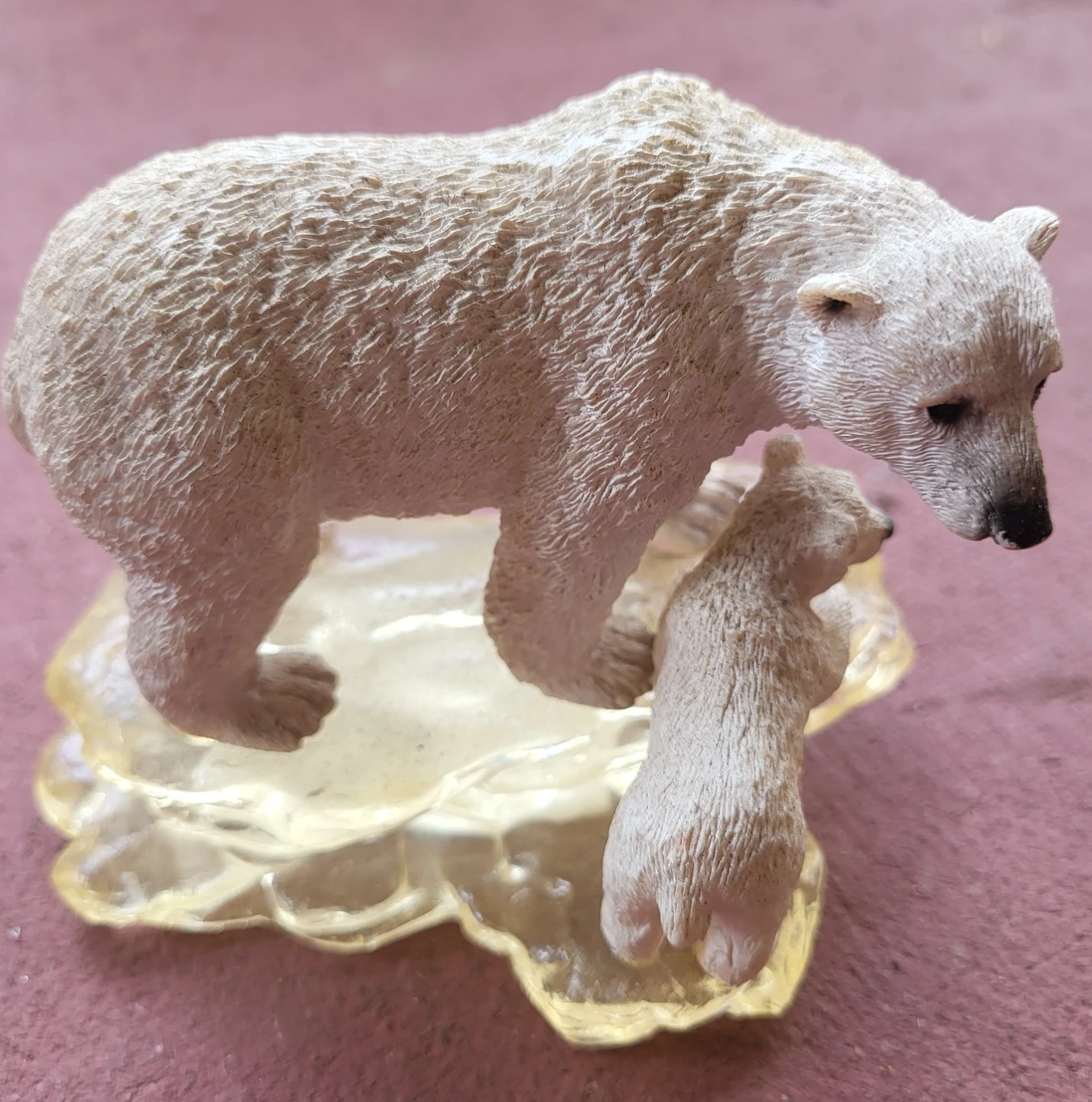 Polar bear and cub figurine