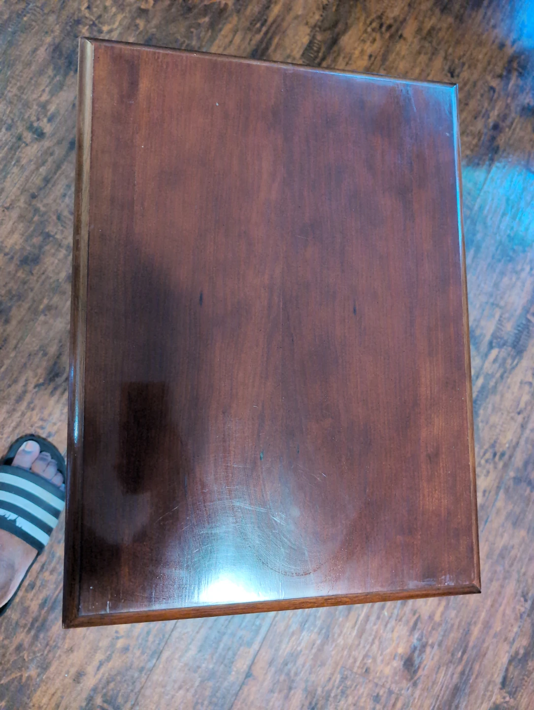 Classic Wooden Side Table - photo 3