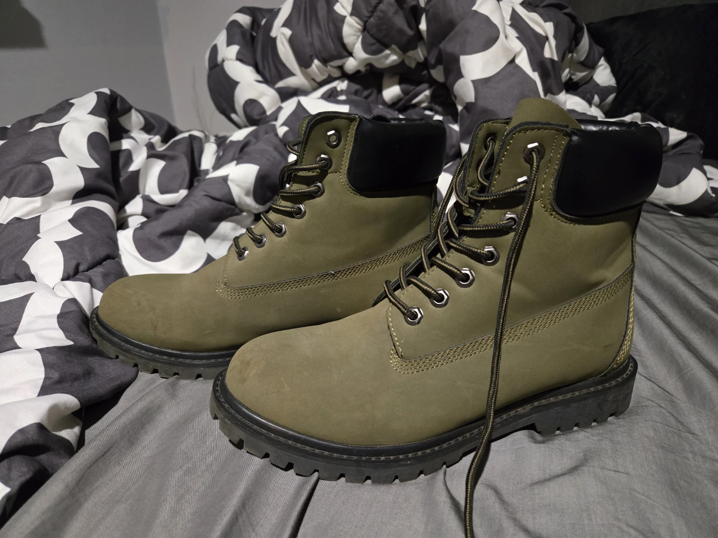 Womens boots size 9 - photo 2