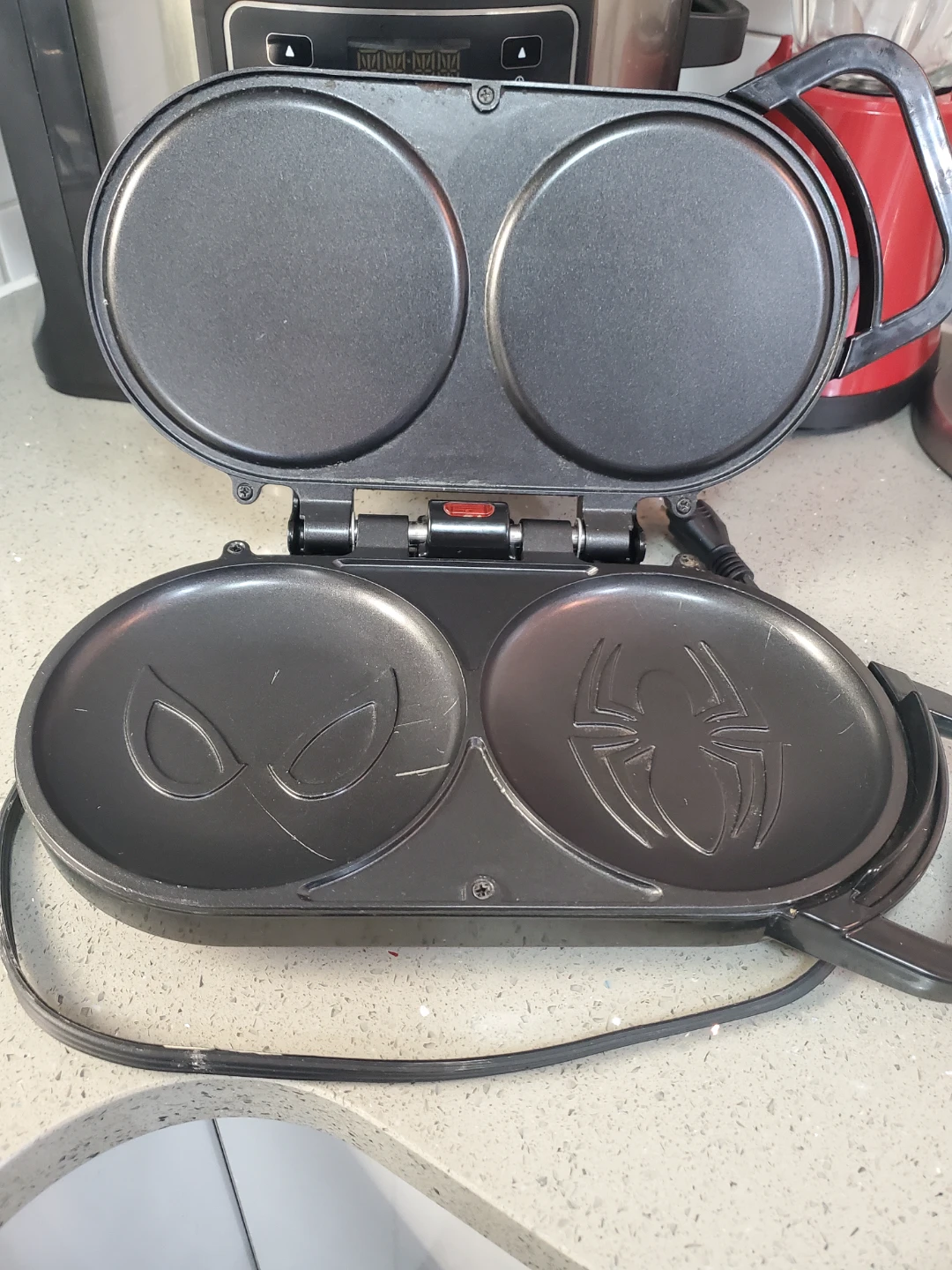Marvel waffle pancake maker - photo 2