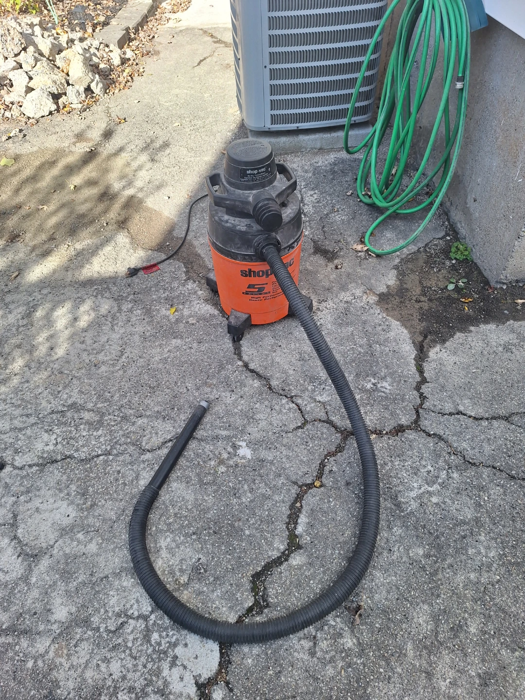 Shop-Vac 5 Gallon Wet/Dry Vacuum - photo 4