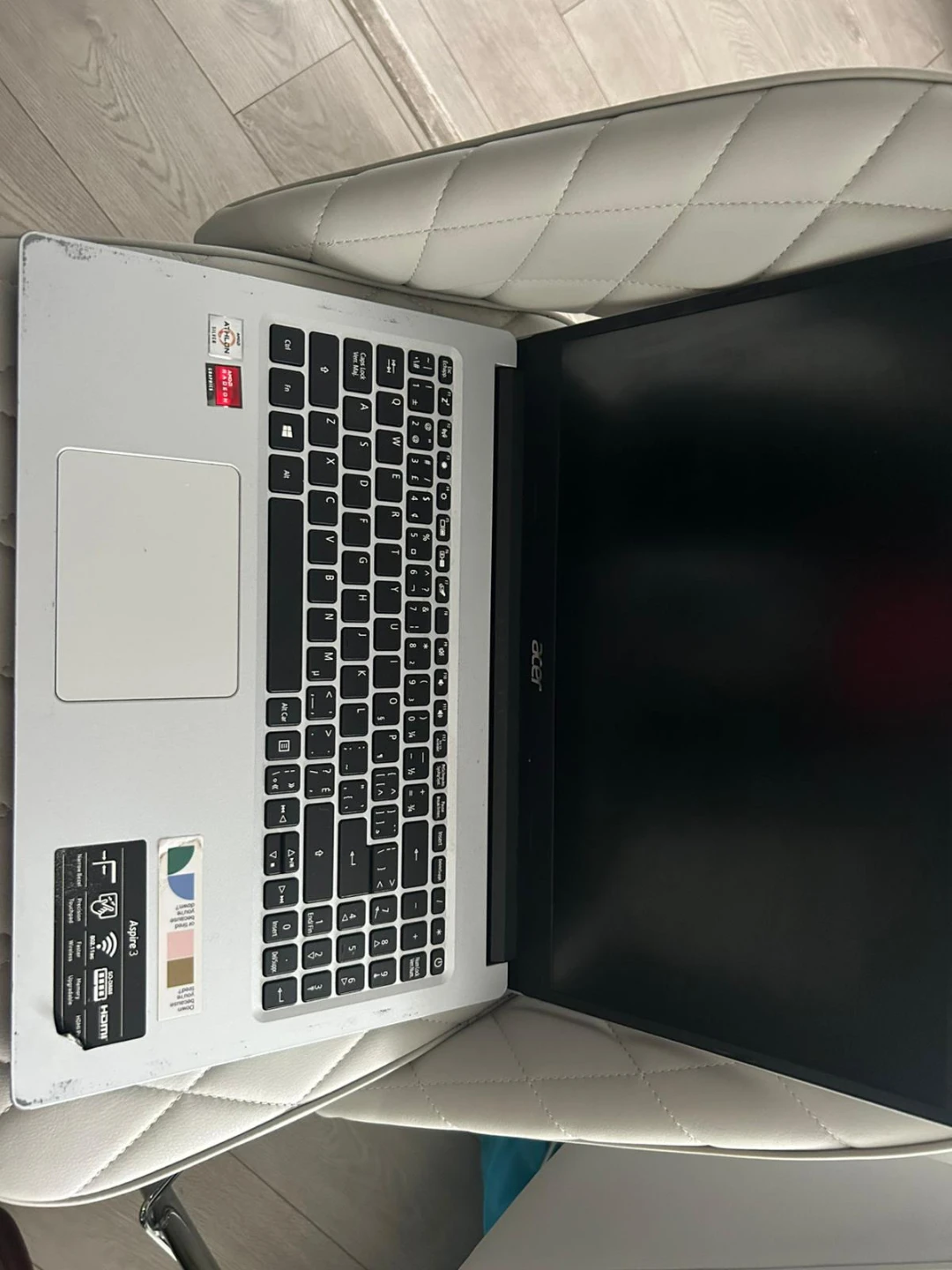 Acer Aspire 3 Laptop - photo 2