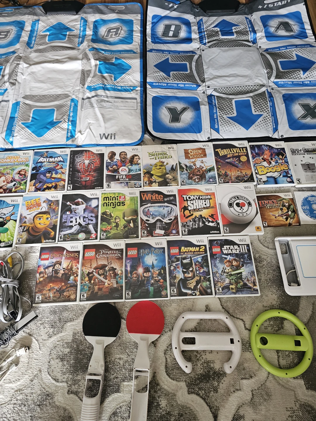 Nintendo Wii Console Bundle with Games and Accessories - photo 2