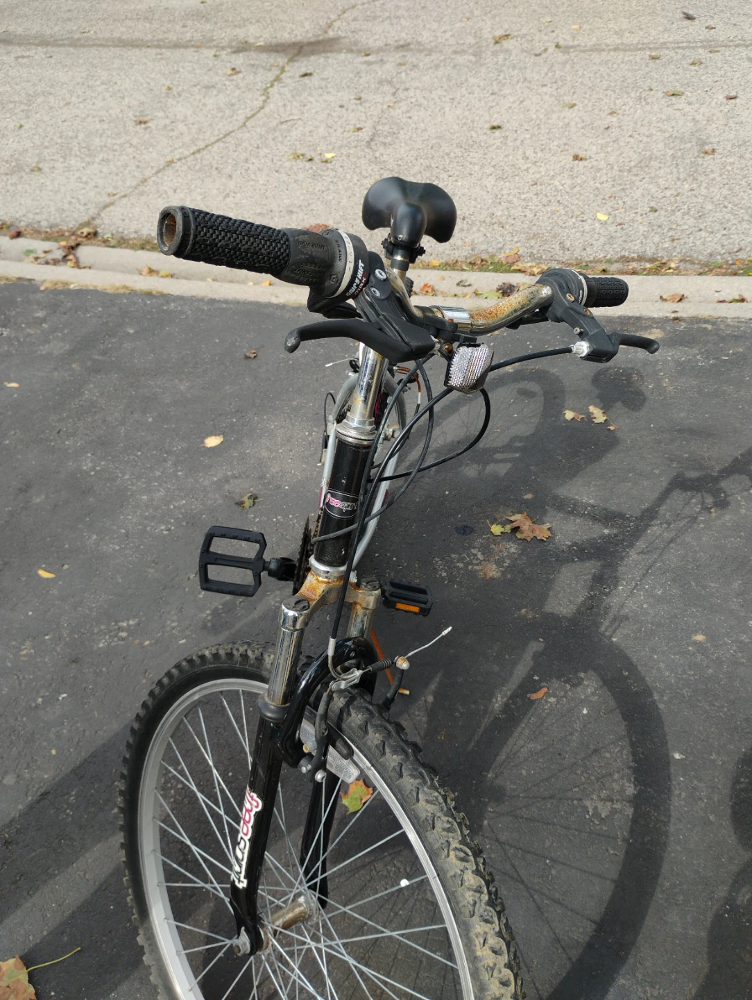 Free Spirit Empire Mountain Bike - photo 2