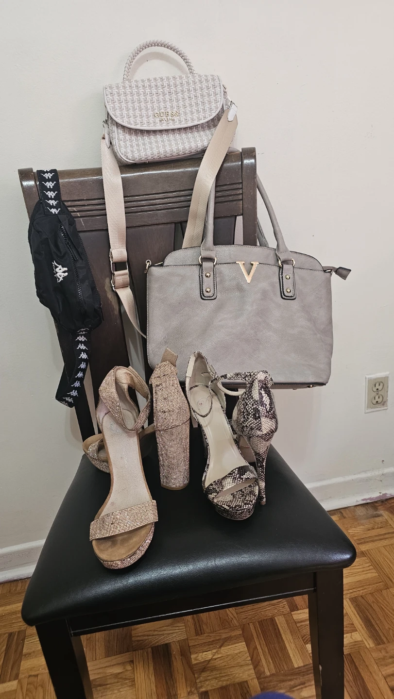 Assorted Handbags and 2 Shoes, size 9, 10  Heels  Bundle - photo 2
