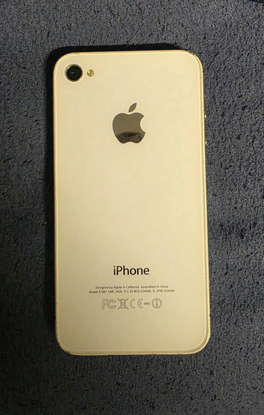 Apple iPhone 4S - photo 2