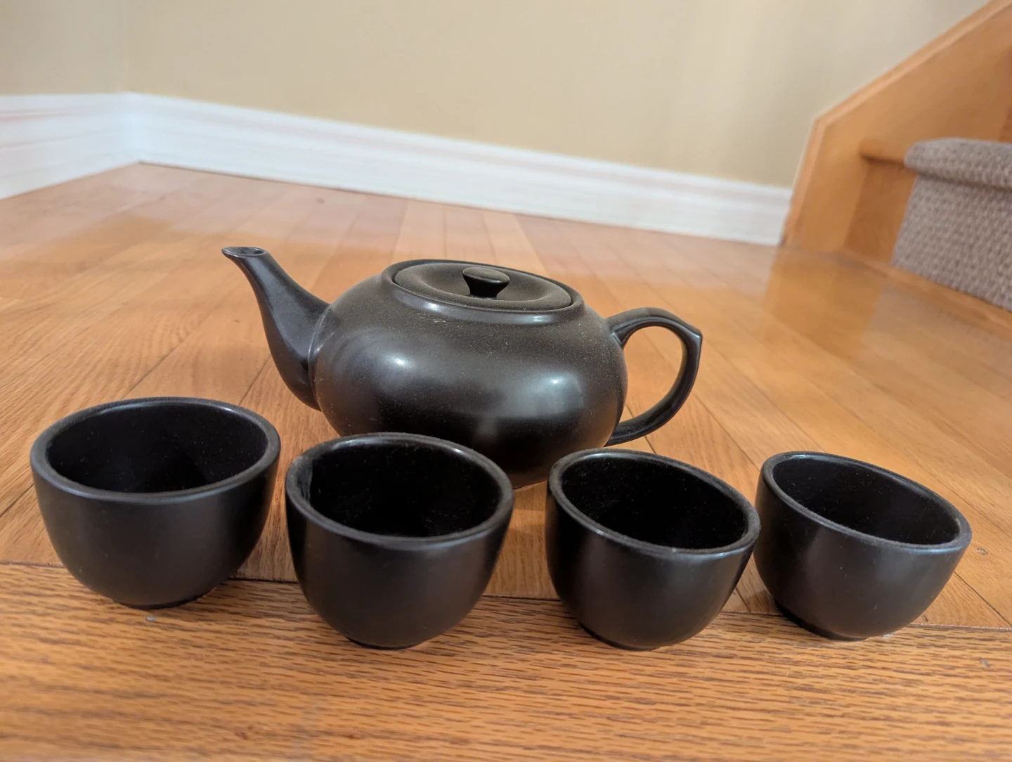Tea set for sale