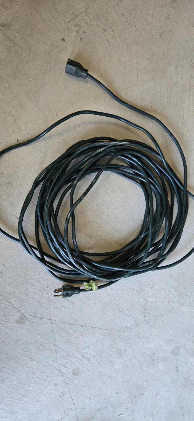 Two standard electrical extension cords - photo 2