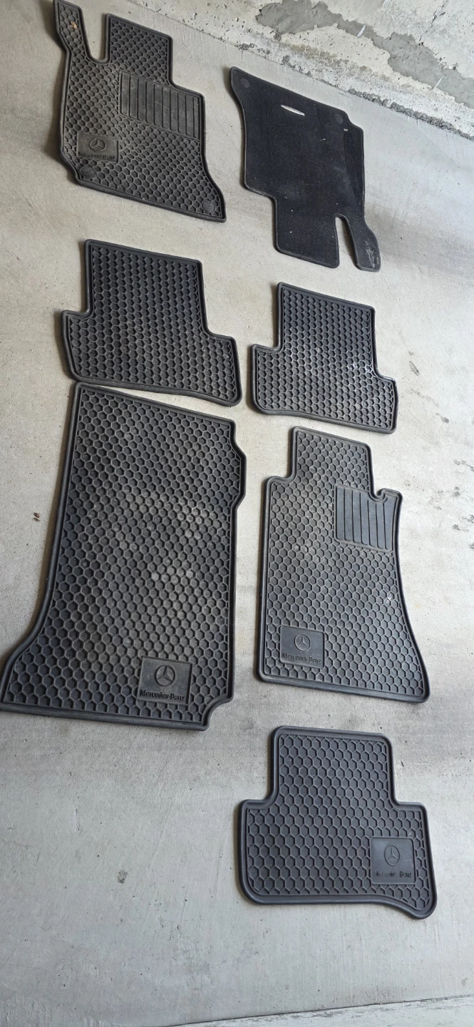 Mercedes-Benz Floor Mat Set for C class  2009-2015