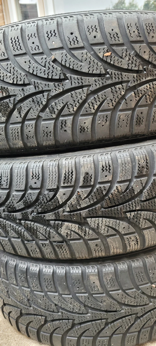 Set of 3 Sailun Ice Blazer WST1 Tires 205/55R16 - photo 3