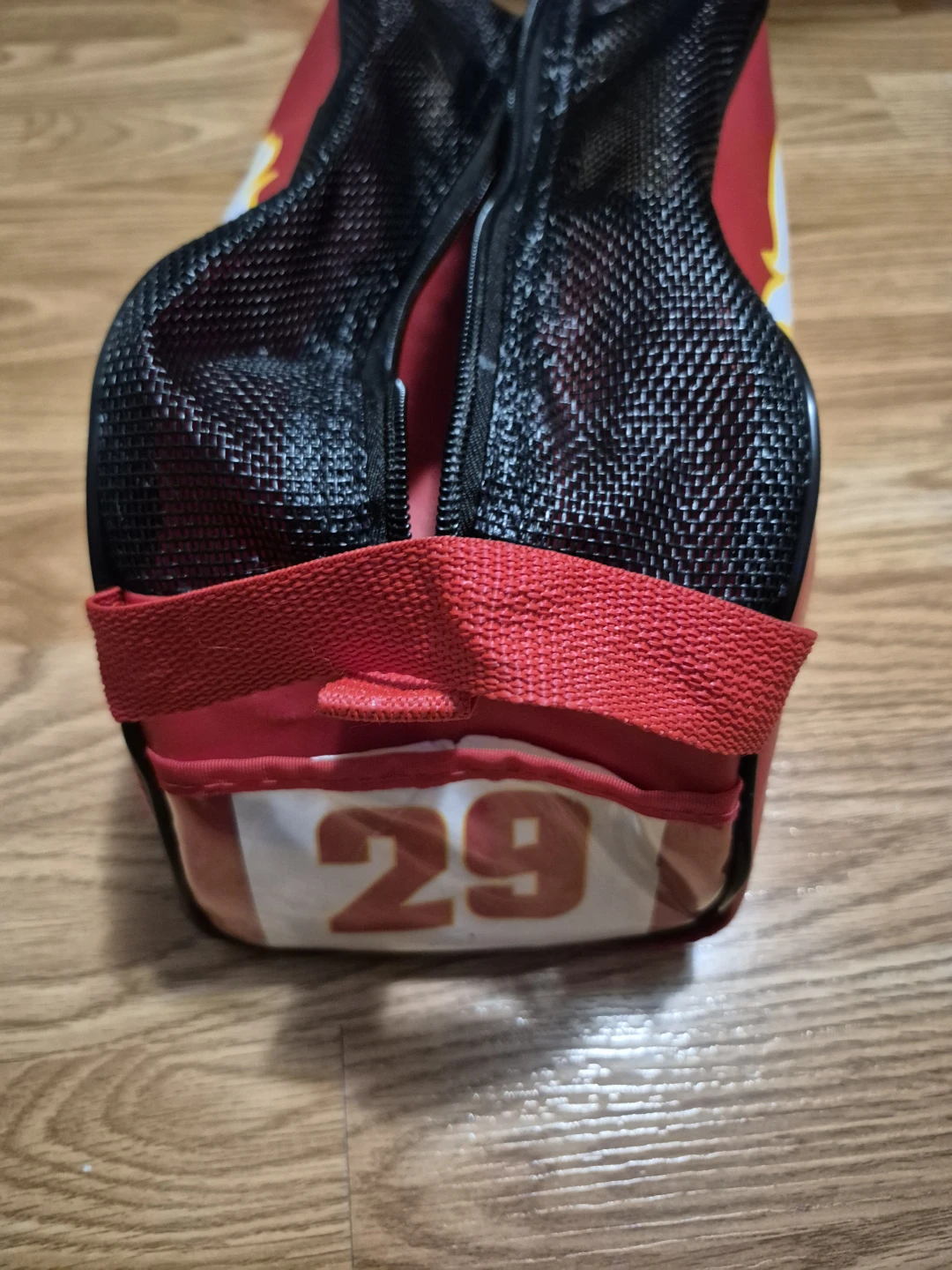 Calgary Flames zippered accessory bag - photo 3