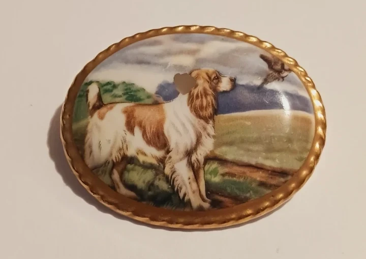 AYNSLEY FINE ENGLISH CERAMIC BROOCH Dog Scene Brooch