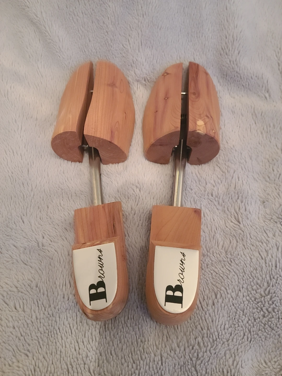 Shoe trees