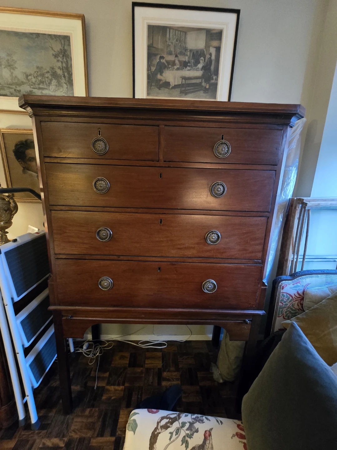 Beautiful Antique Mahogany Dresser - photo 3