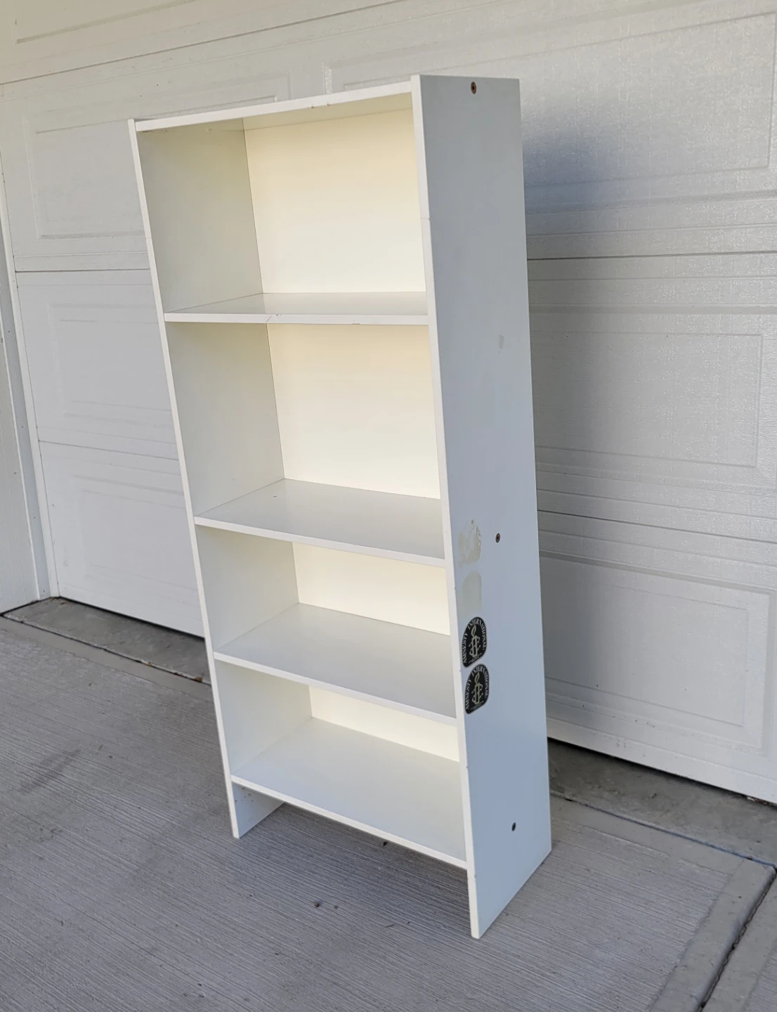 Very Nice White 4-Shelf Bookcase / Bookshelf / Shelving Unit. - photo 2