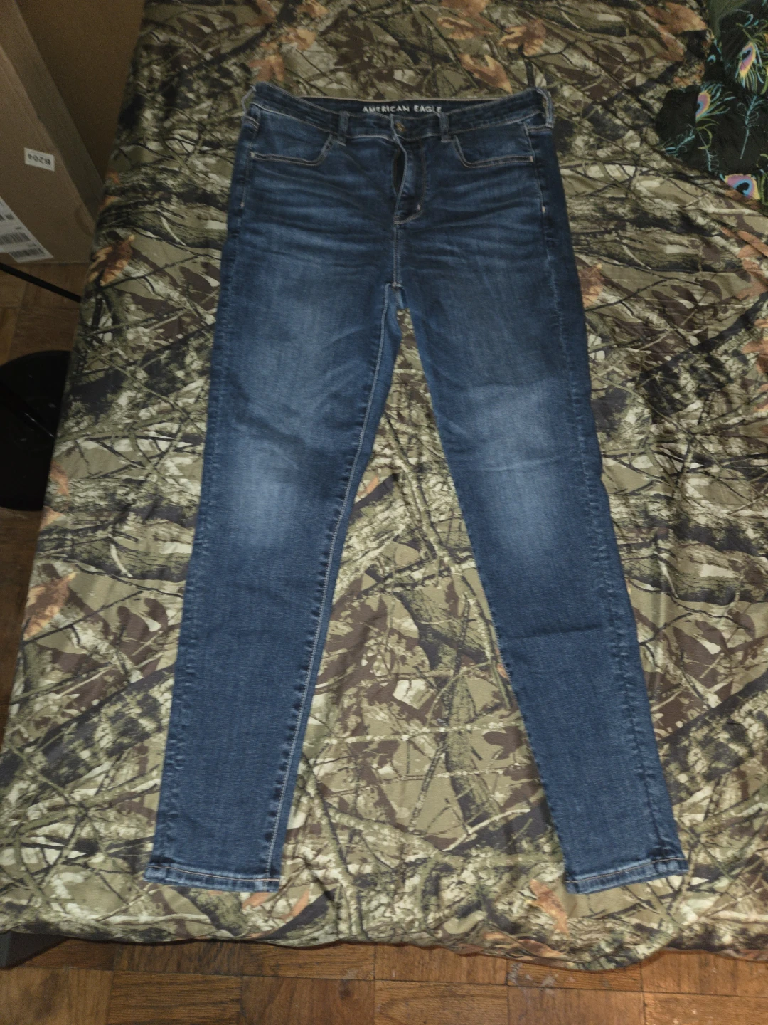American Eagle Next Level Stretch Denim Pants in a Ladies 12/TWO