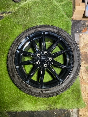Winter tires with black rims - photo 5