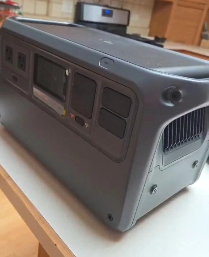 EcoFlow PowerStream Portable Power Station - photo 2