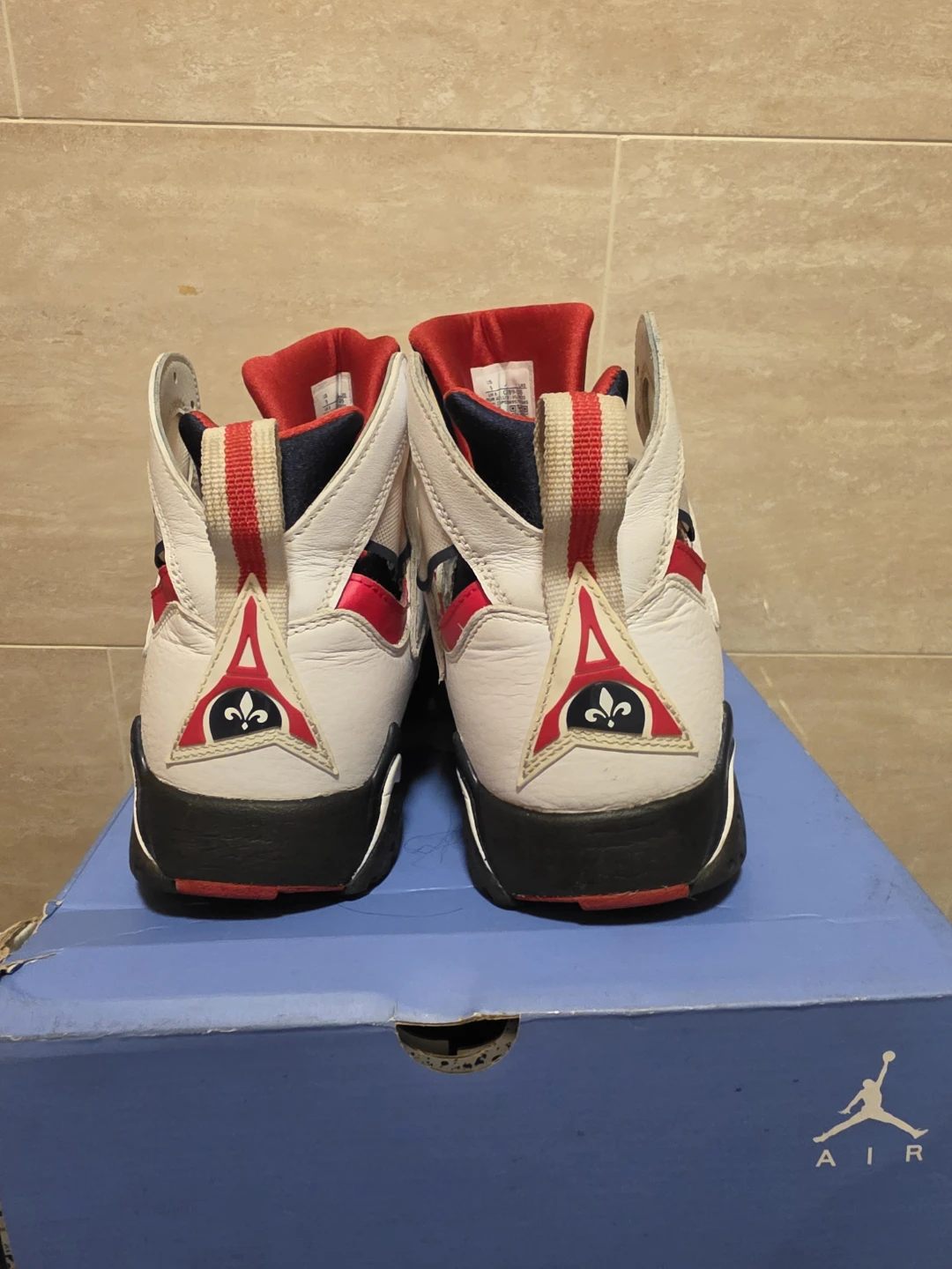 Air Jordan 6 Retro Size 9 - photo 3