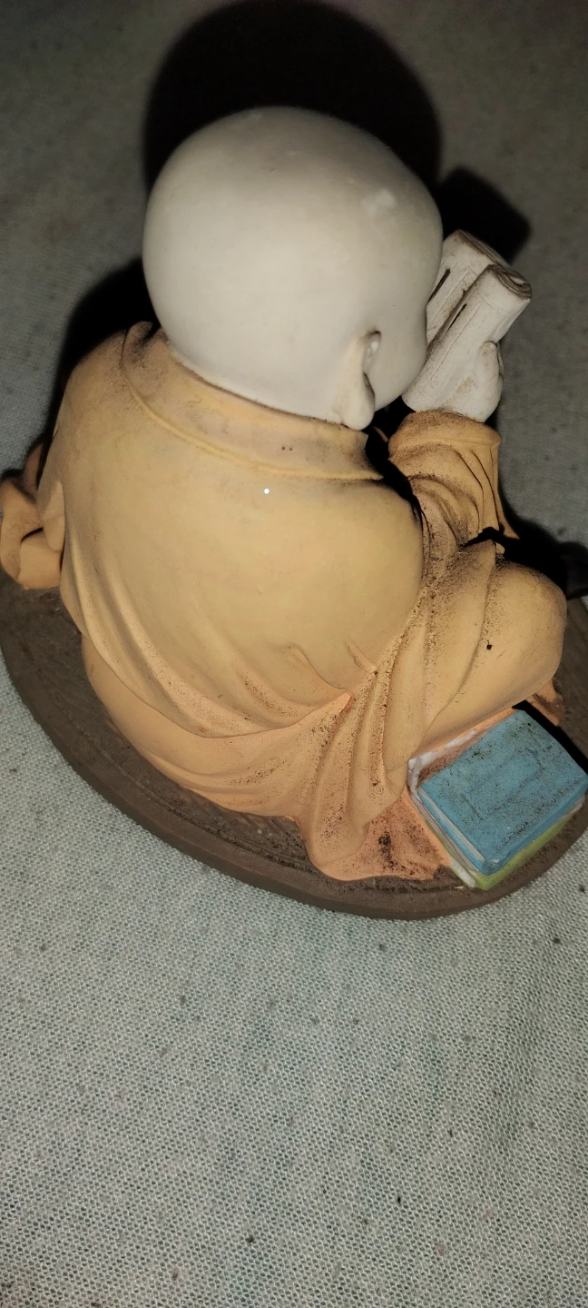 Small Monk Figurine Reading - photo 2