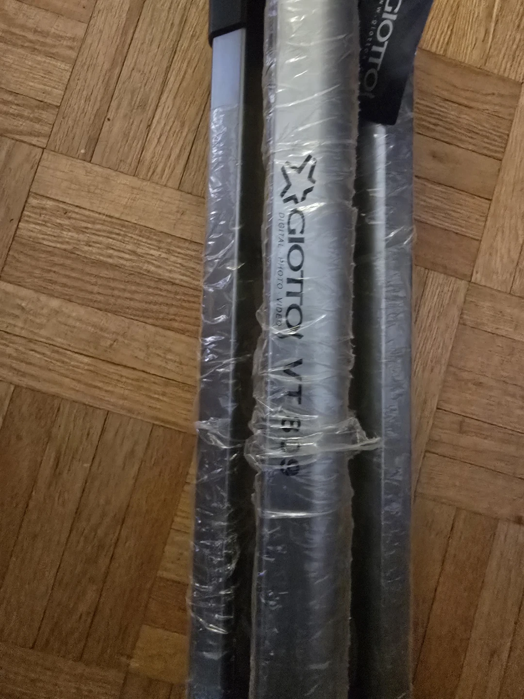 Giottos VT809 3 way Tripod (Brand new with tag) - photo 3