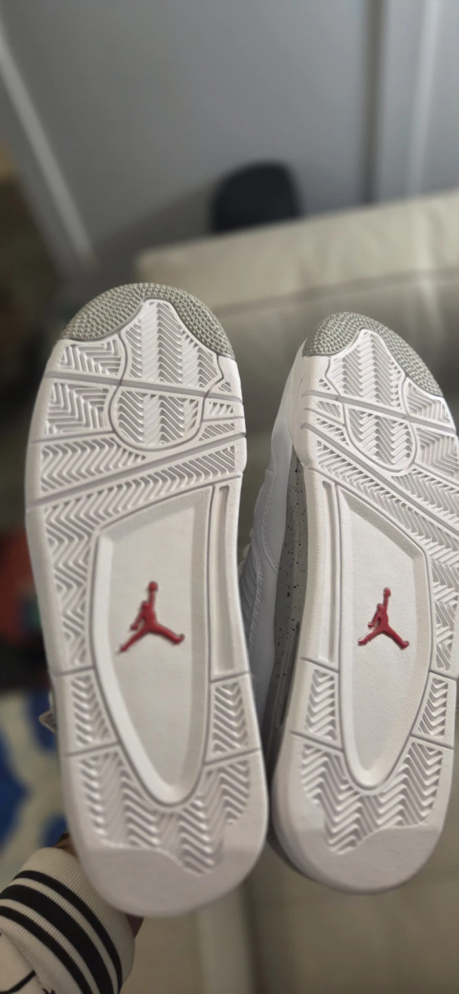 Air Jordan 4 White oreo style sneakers - photo 4