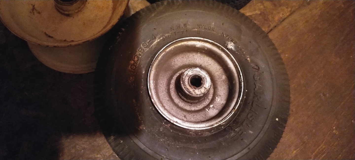 Carlisle 4.10/3.50-4 Tires and Wheels - photo 3