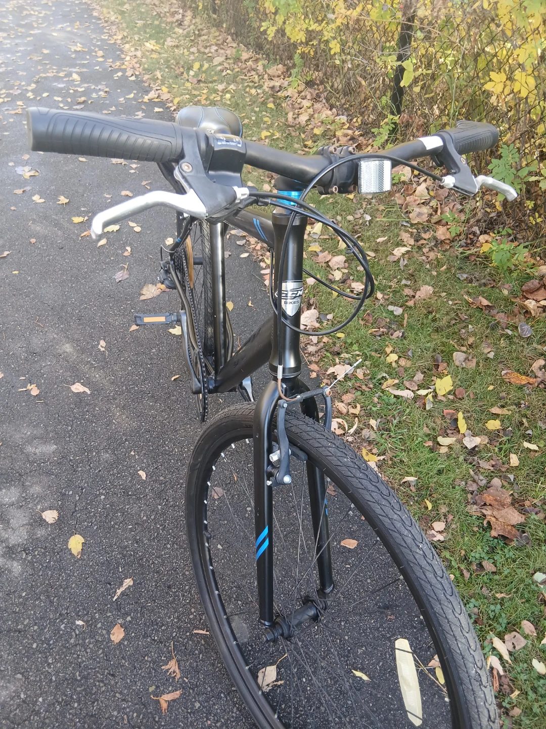 CCM Hybrid Bike Black and Blue - photo 3