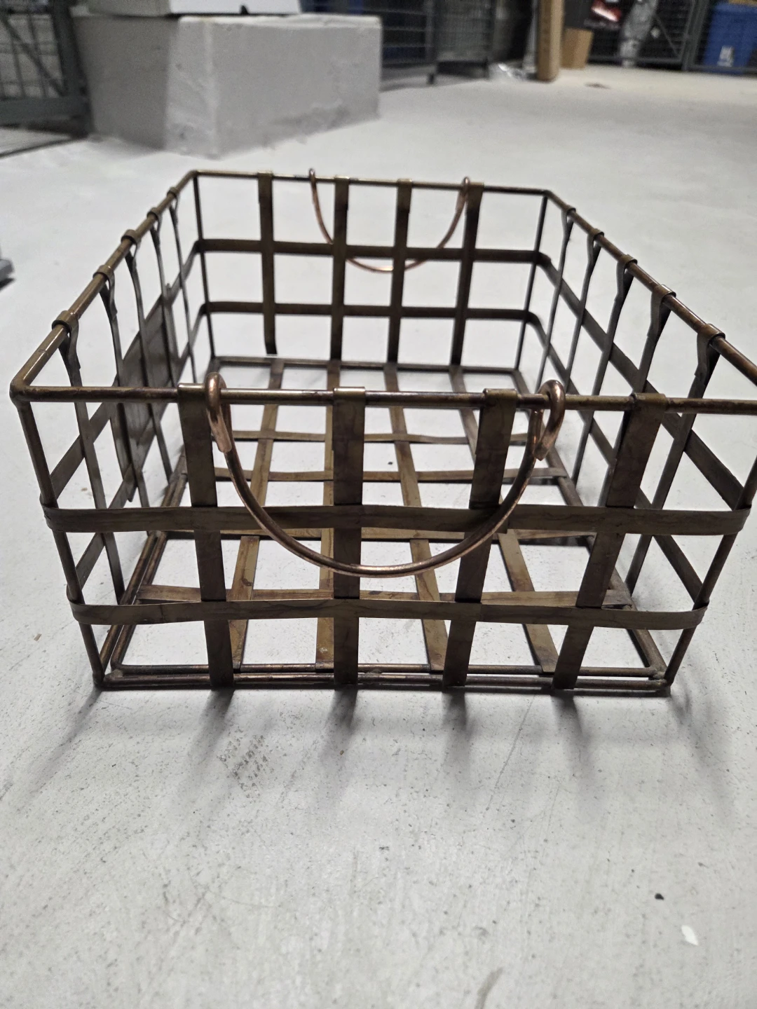 Metal wire storage basket - photo 4