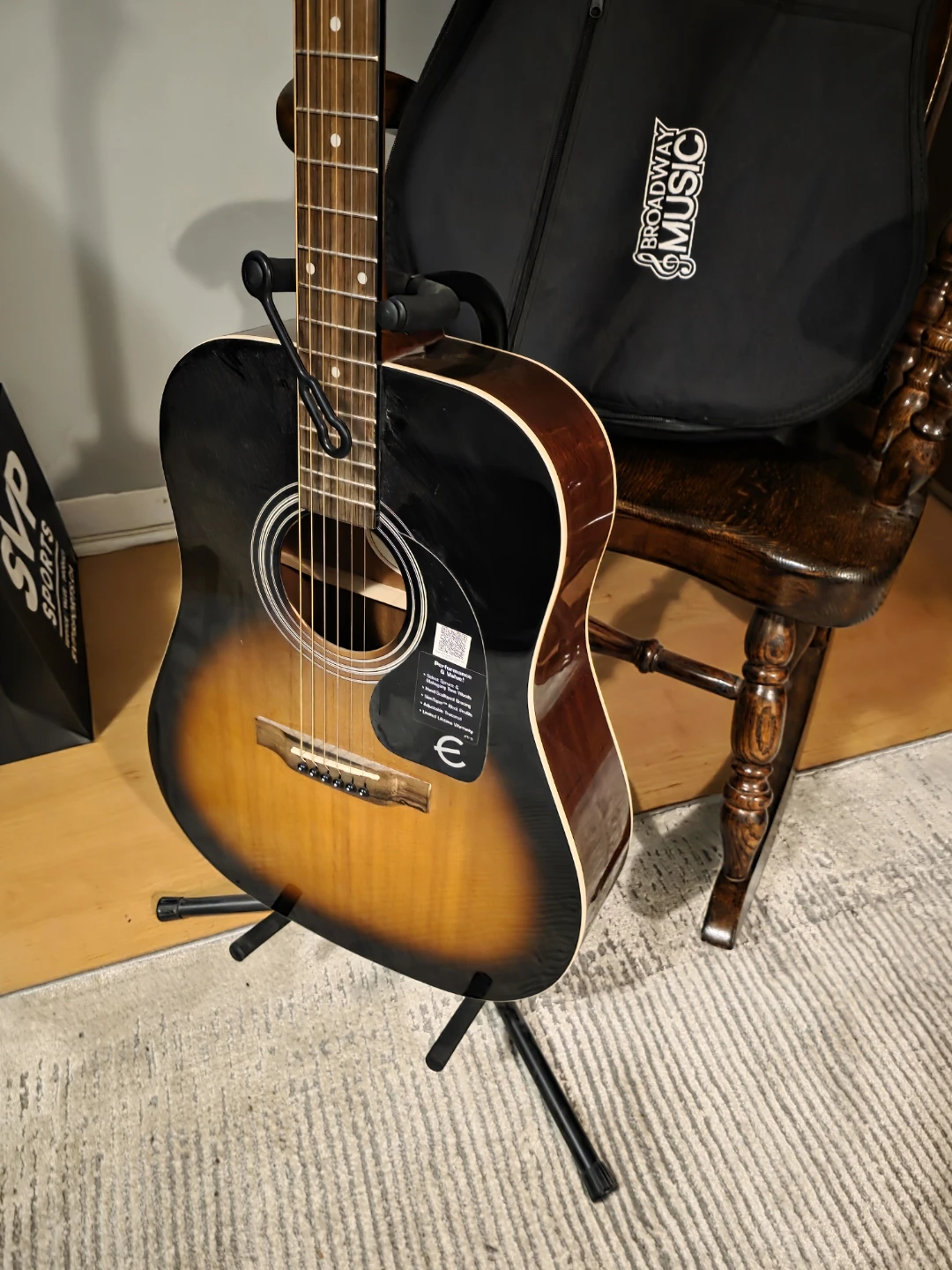 Epihpone acoustic guitar - photo 5