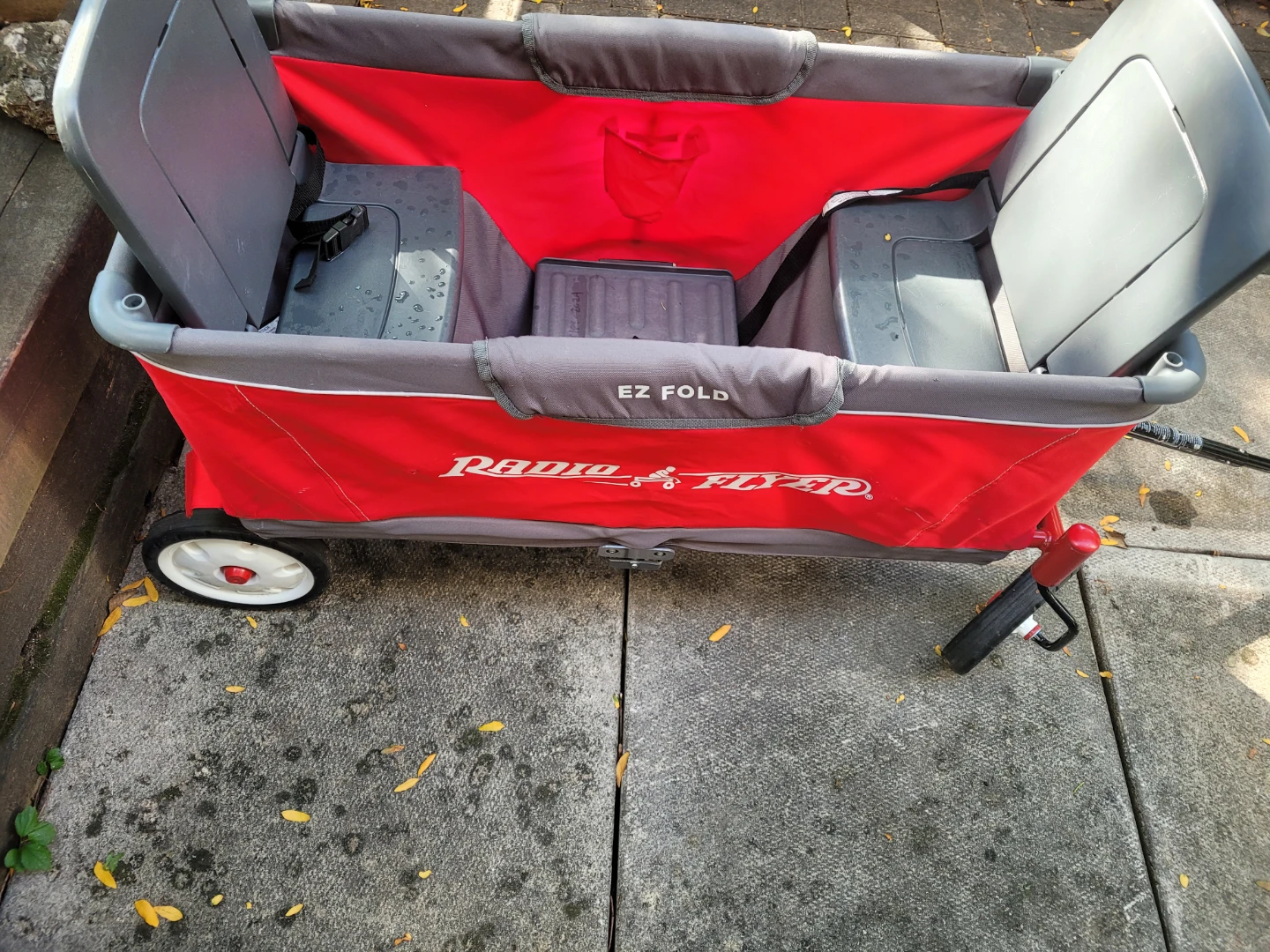 Radio Flyer EZ Fold Wagon - photo 3