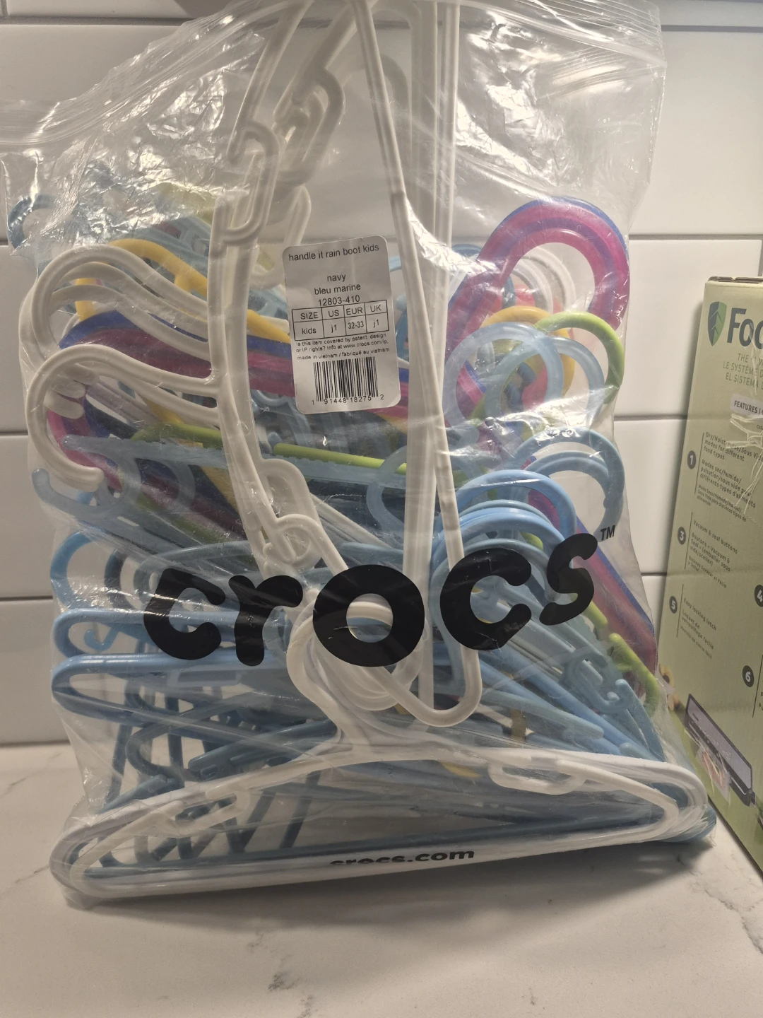 25 small hangers