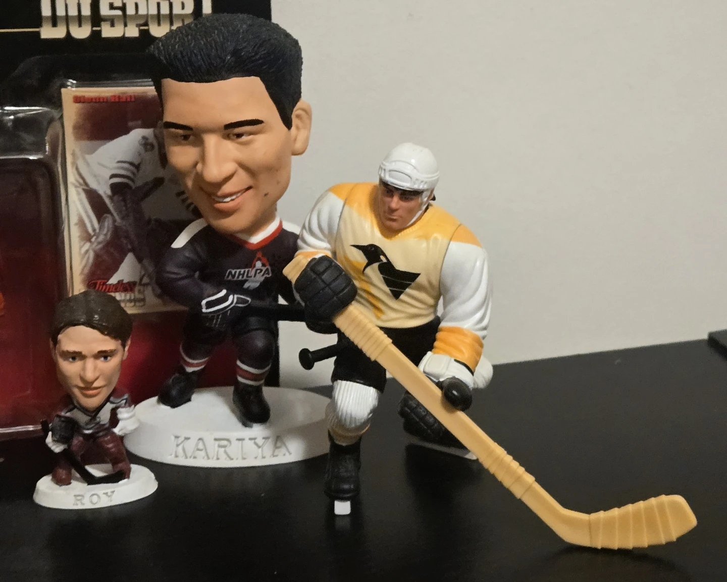 Vintage NHL Hockey Figures Mcfarlane Roy, Jagr, Kariya XL - photo 3
